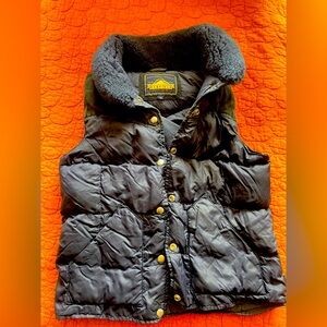 Penfield vest with genuine Sherpa collar